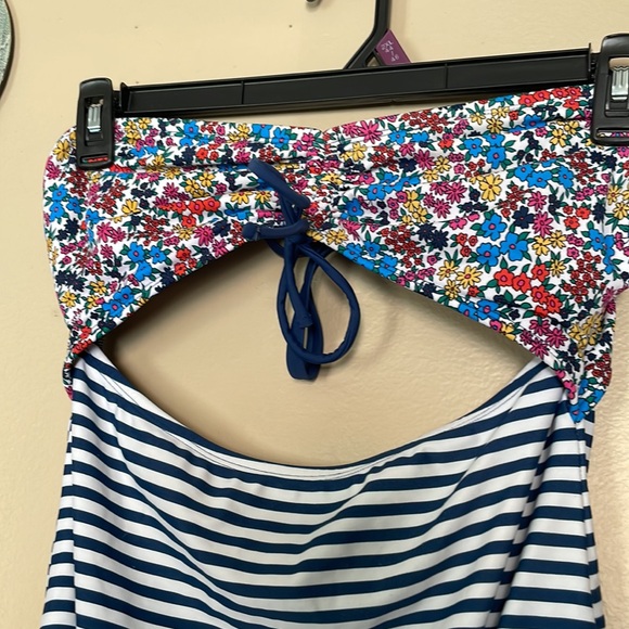 One Piece Cut Out Swim Suit - Picture 2 of 3